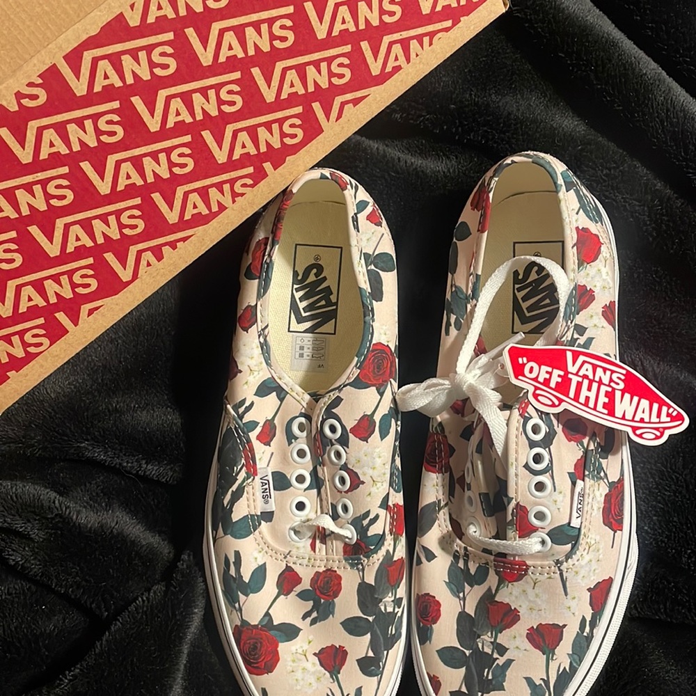 ROSE PRINTED VANS